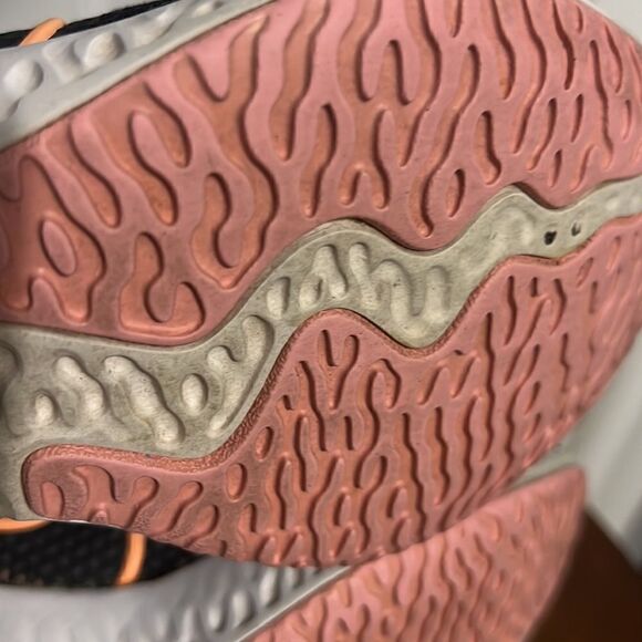 🔥 NIKE RENEW Women's Running Shoes Sz 6.5 - Black/Pink/Peach - Good Condition - Picture 11 of 13